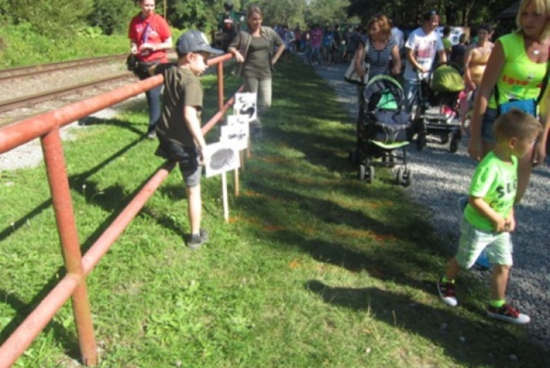  Ocko, poď sa s nami hrať 