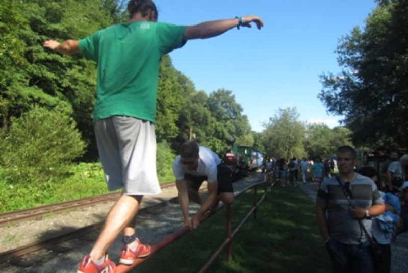  Ocko, poď sa s nami hrať 