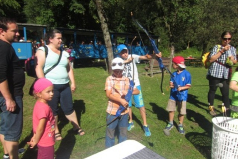  Ocko, poď sa s nami hrať 