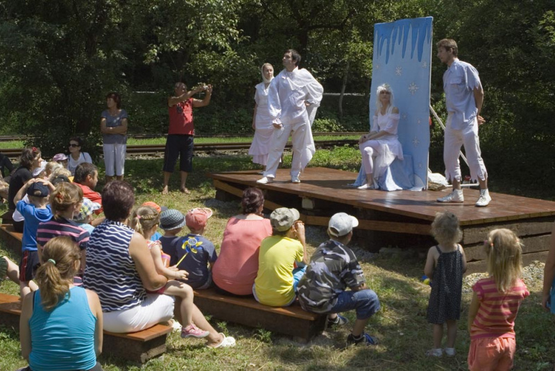  Divadlá a amfiteáter 2013