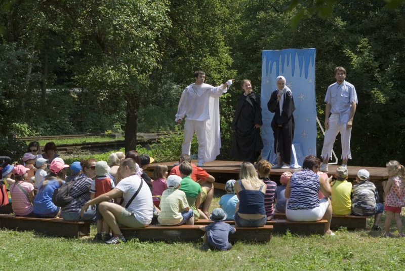  Divadlá a amfiteáter 2013