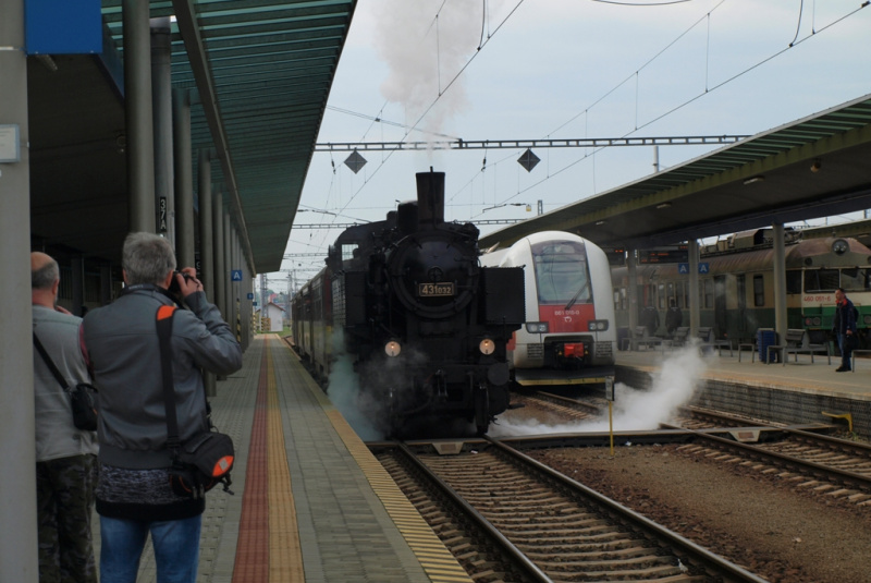 Ku sušedom na viľet Ku sušedom na viľet