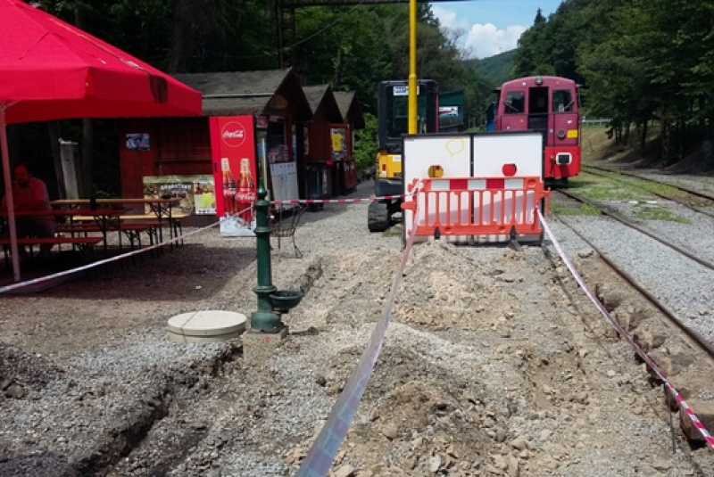Výstavba nového nástupišťa Výstavba nového nástupišťa