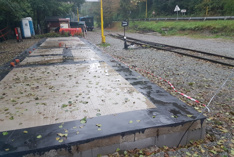 Staviame staničnú budovu Staviame staničnú budovu