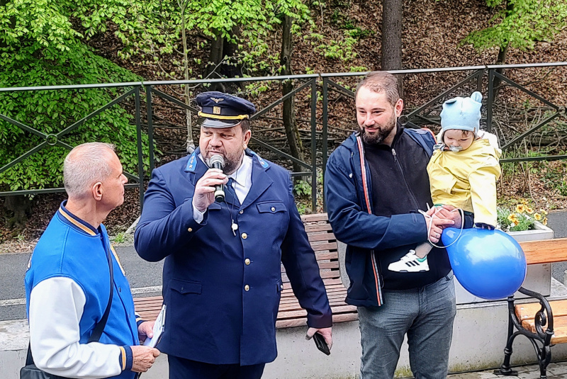  Slávnostné otvorenie s prepadom vlaku