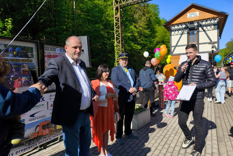  Slávnostné otvorenie 