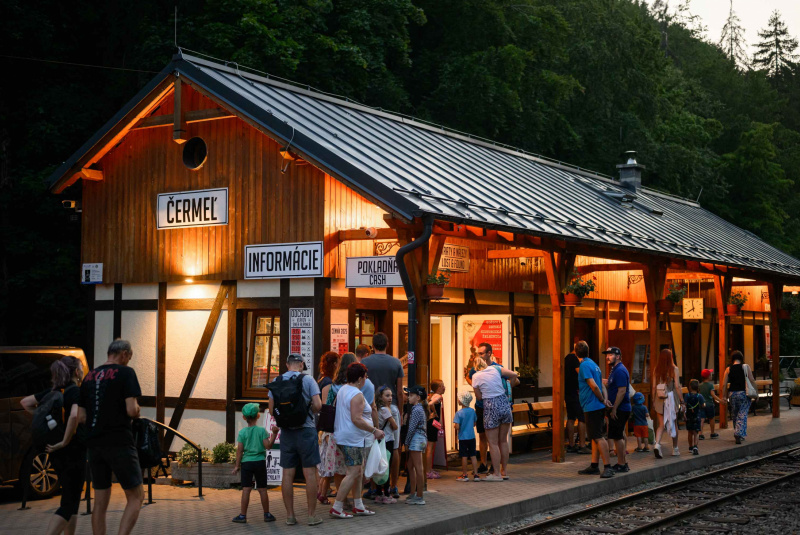 DNI PARNEJ NOSTALGIE DNI PARNEJ NOSTALGIE