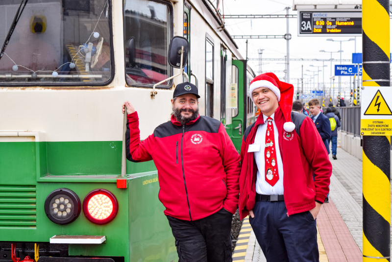  Prvé elektrické vlaky do Humenného 13.12.