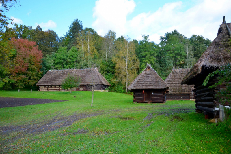 Vlakom do najväčšieho poľského skanzenu v SANOKU