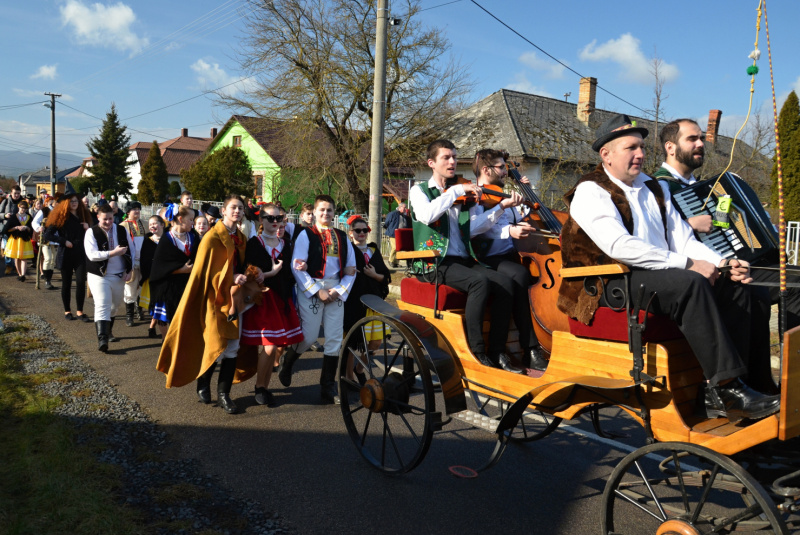 Vlakom na fašiangy na Tokaji Vlakom na fašiangy na Tokaji