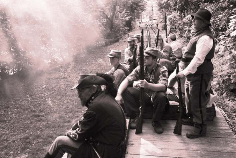 SEVER proti JUHU, rekonštrukcia slávnej bitky na detskej železni SEVER proti JUHU, rekonštrukcia slávnej bitky na detskej železni