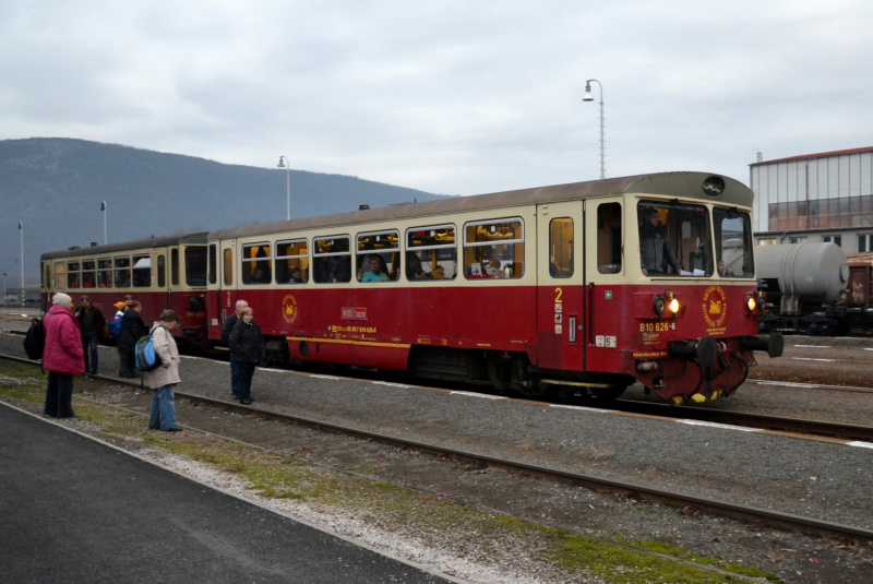 Vlakom za UNESCOM - Vlakom a retrobusom do Domice 17.11.2017 Vlakom za UNESCOM - Vlakom a retrobusom do Domice 17.11.2017