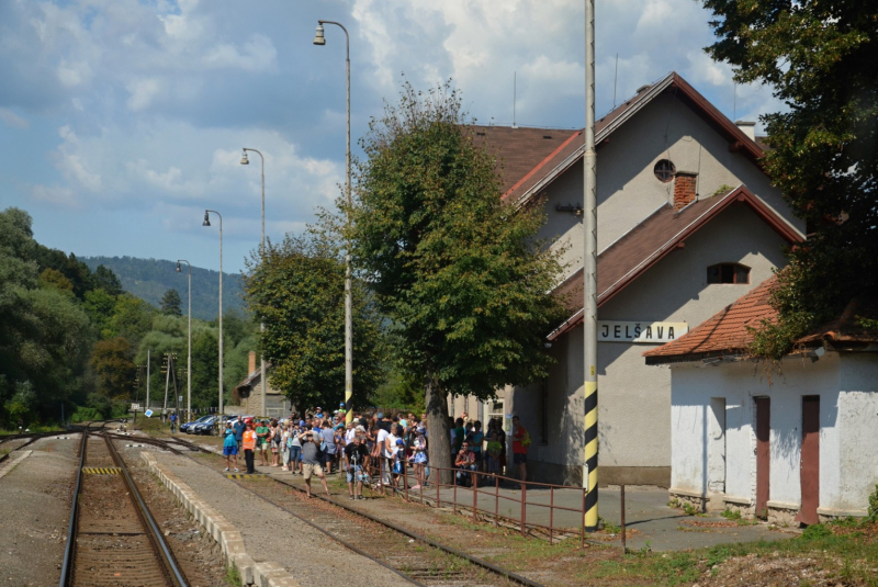 Vlakom na kaštielny deň do Jelšavy