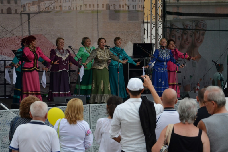 Vlakom na Bardejovský jarmok Vlakom na Bardejovský jarmok