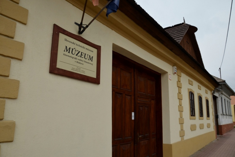 Rušňoparáda 22. - 23. apríl - nostalgické vlaky Rušňoparáda 22. - 23. apríl - nostalgické vlaky