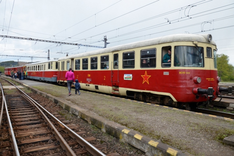 Rušňoparáda 22. - 23. apríl - nostalgické vlaky Rušňoparáda 22. - 23. apríl - nostalgické vlaky