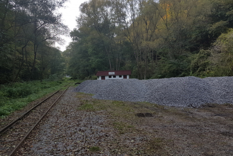 Staviame staničnú budovu Staviame staničnú budovu