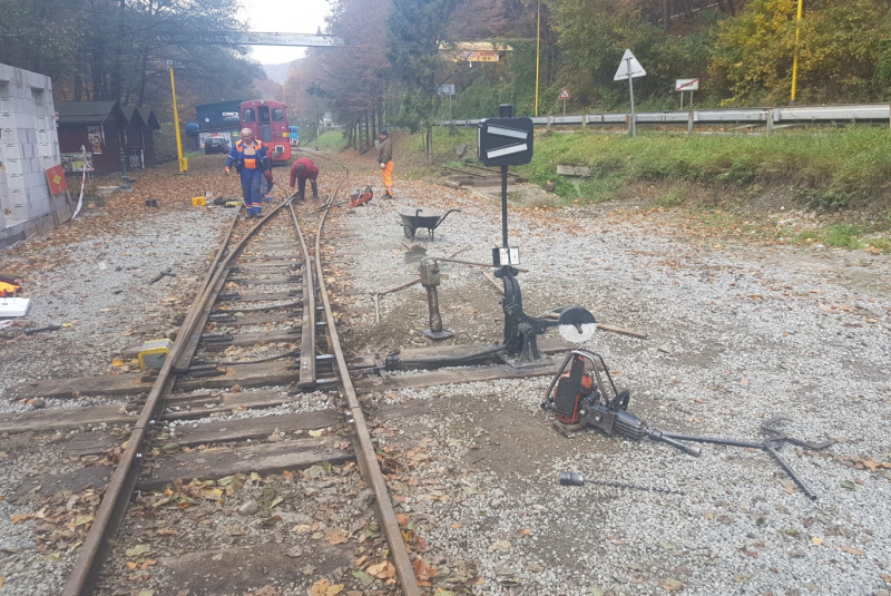 Staviame staničnú budovu Staviame staničnú budovu