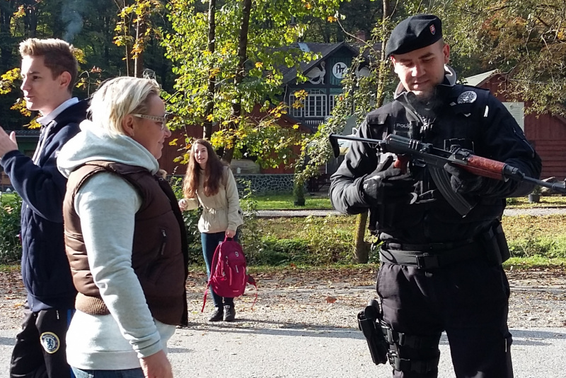 Branný deň s políciou Branný deň s políciou