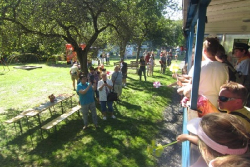 Ocko, poď sa s nami hrať 