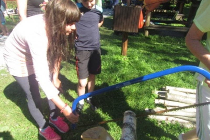 Ocko, poď sa s nami hrať 