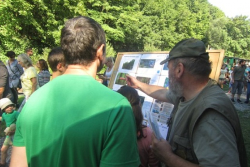 Ocko, poď sa s nami hrať 