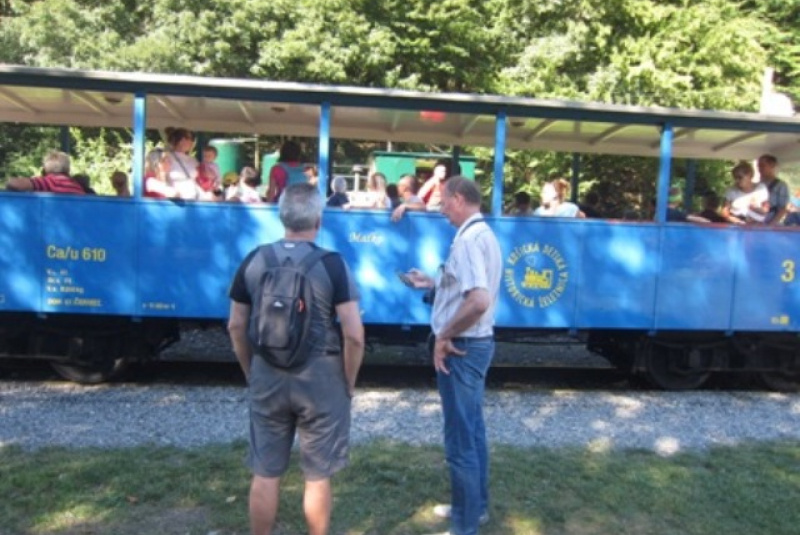 Ocko, poď sa s nami hrať Ocko, poď sa s nami hrať