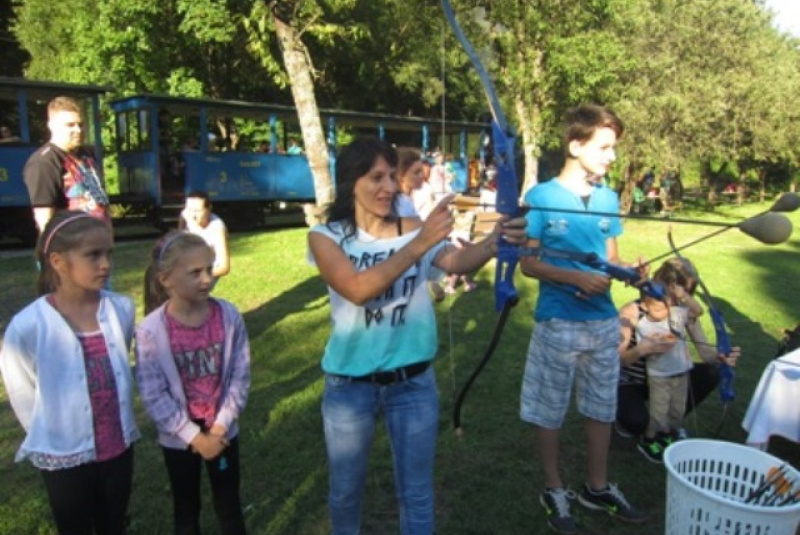 Ocko, poď sa s nami hrať 