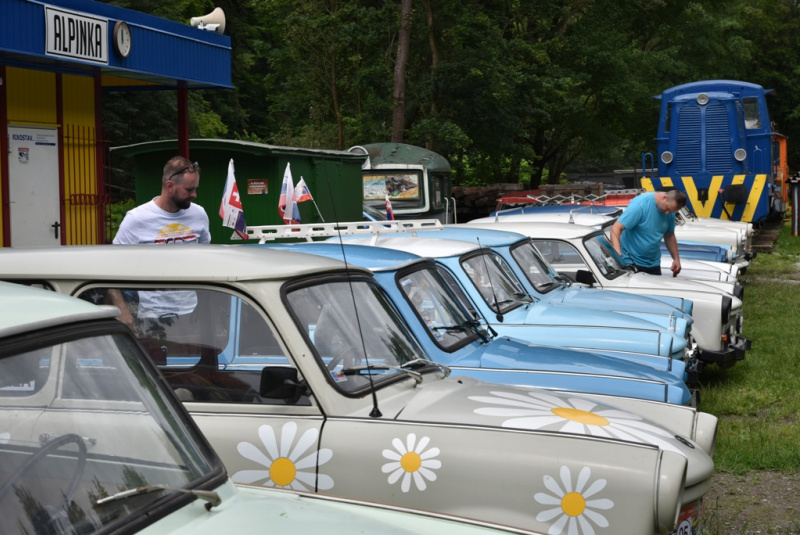  Zraz Trabantov na Alpinke