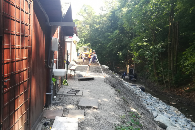  Začala výstavba cyklochodníka na stanici Čermeli