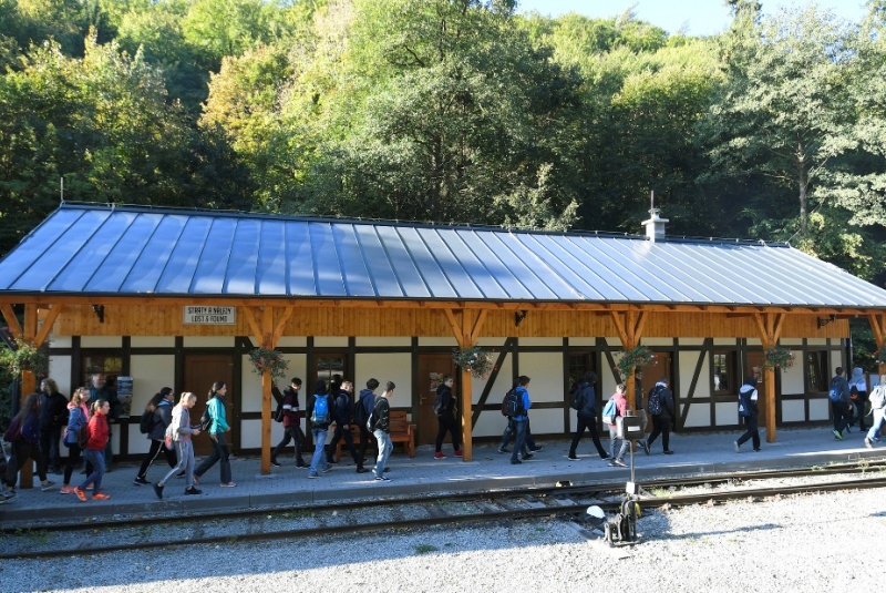  Staničná budova je dokončená