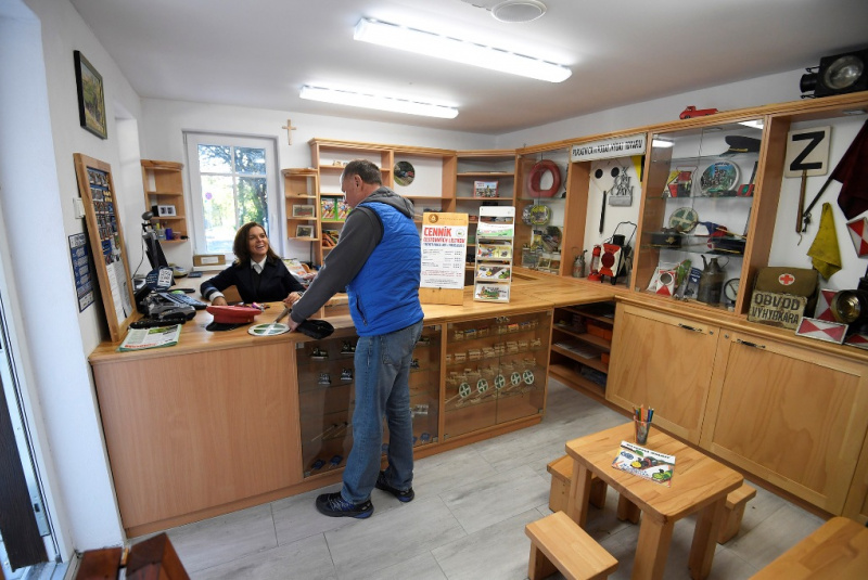  Staničná budova je dokončená