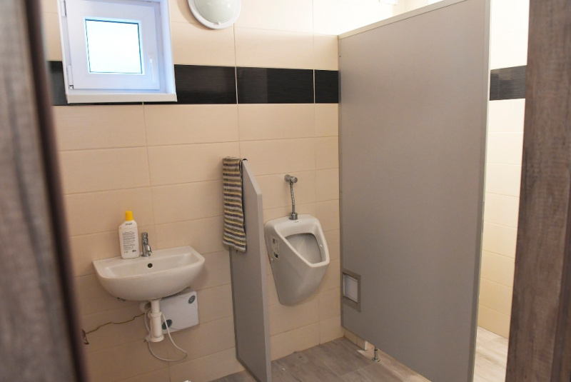  Staničná budova je dokončená