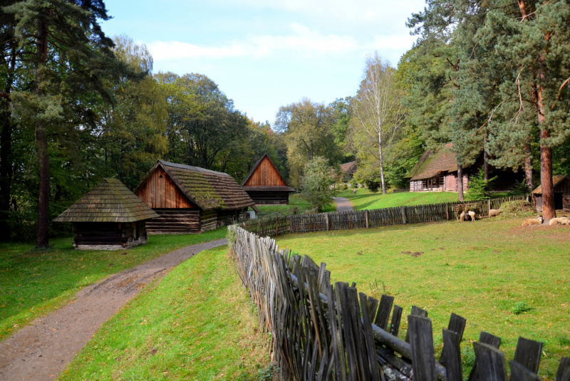  Vlakom do najväčšieho poľského skanzenu v SANOKU