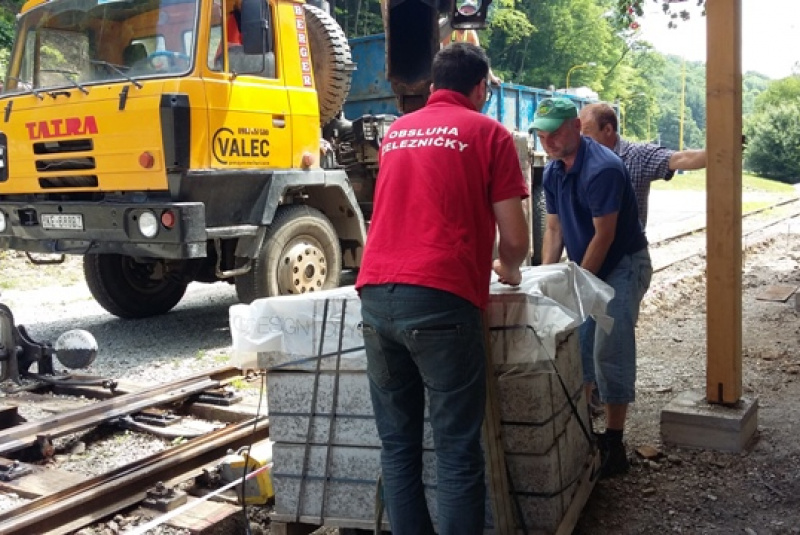  Výstavba nového nástupišťa