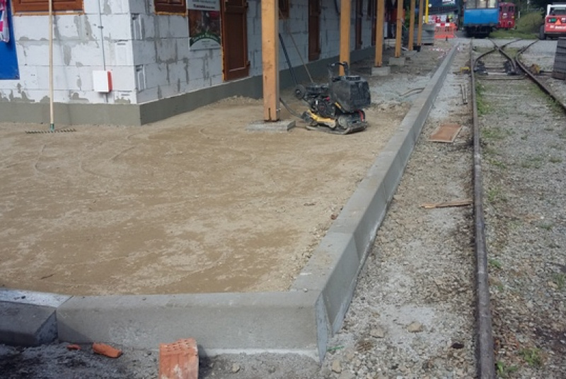  Výstavba nového nástupišťa