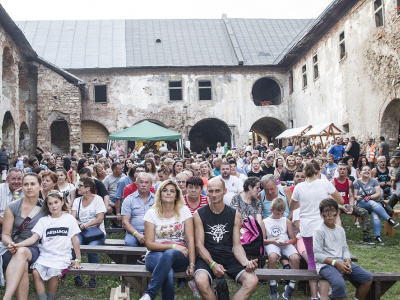 Vlakom na Kaštielny deň v Jelšave